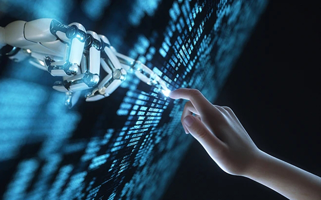 人工智能賦能新型工業化，國產軌交工控機發揮關鍵作用