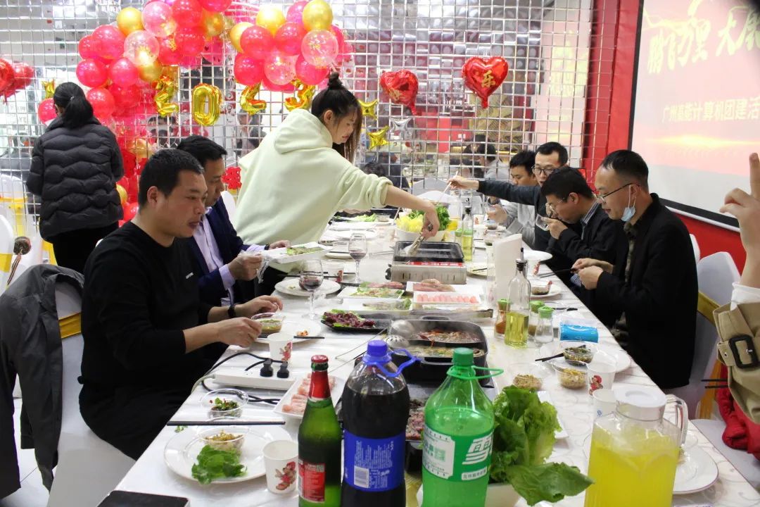 凝心聚力，蓄勢待發|高能計算機春日團建，讓我們“轟趴”起來！(圖6)